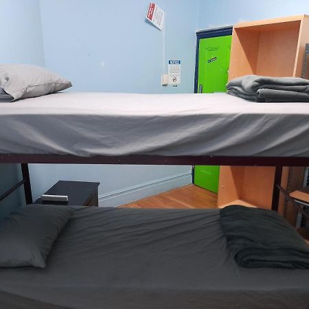 Ozi Inn Backpackers - Perth - 외부 사진