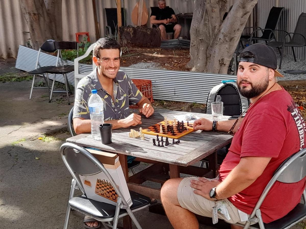 Ozi Inn Backpackers - Perth - 외부 사진
