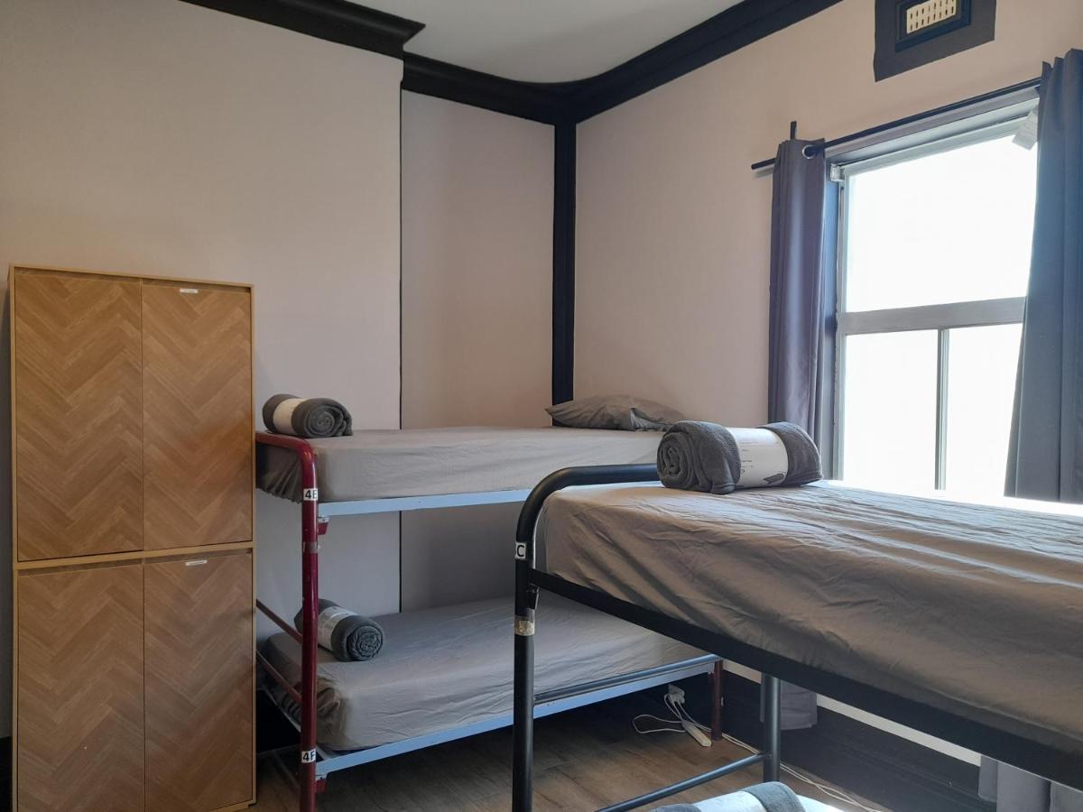 Ozi Inn Backpackers - Perth - 외부 사진
