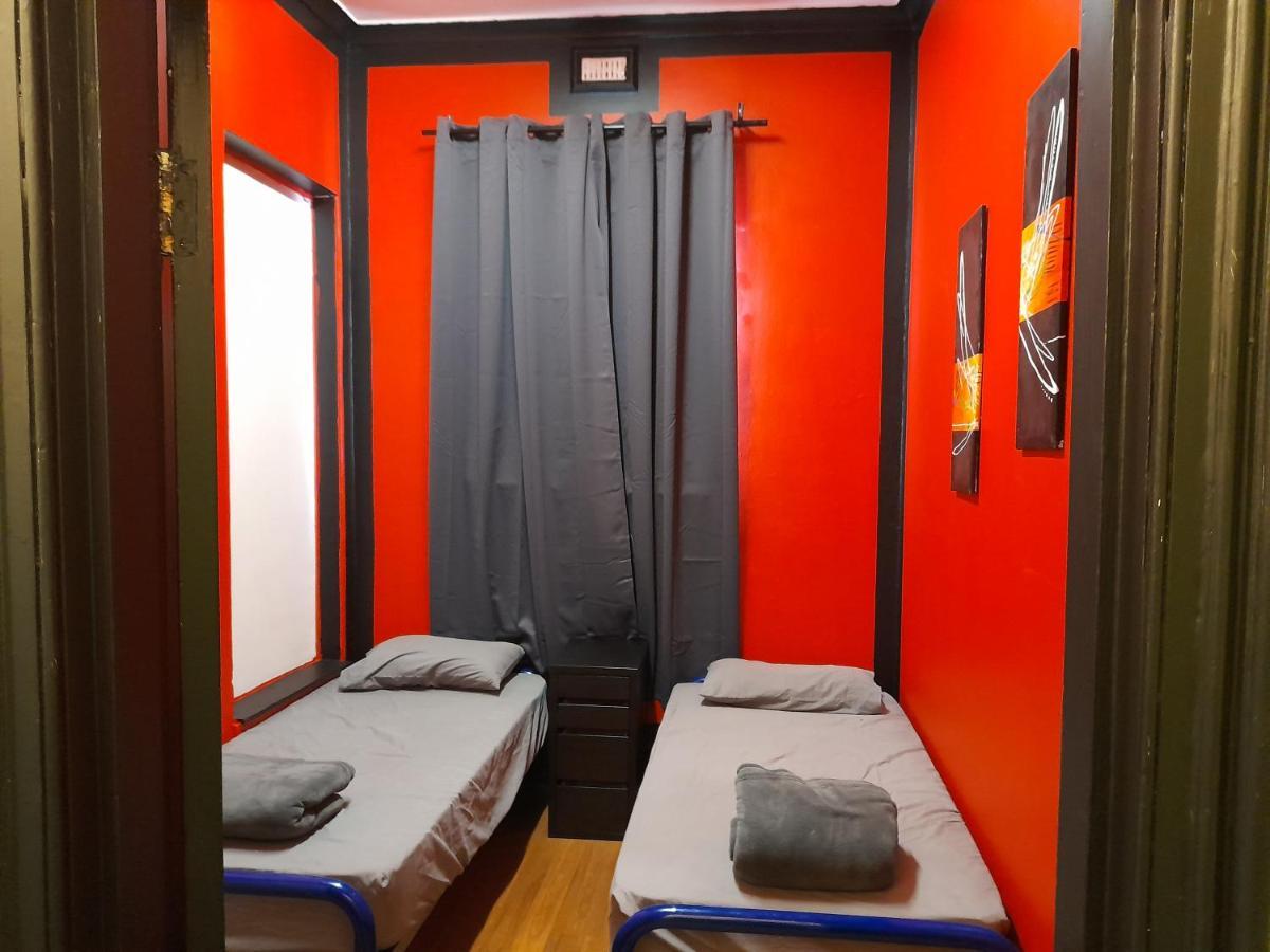 Ozi Inn Backpackers - Perth - 외부 사진