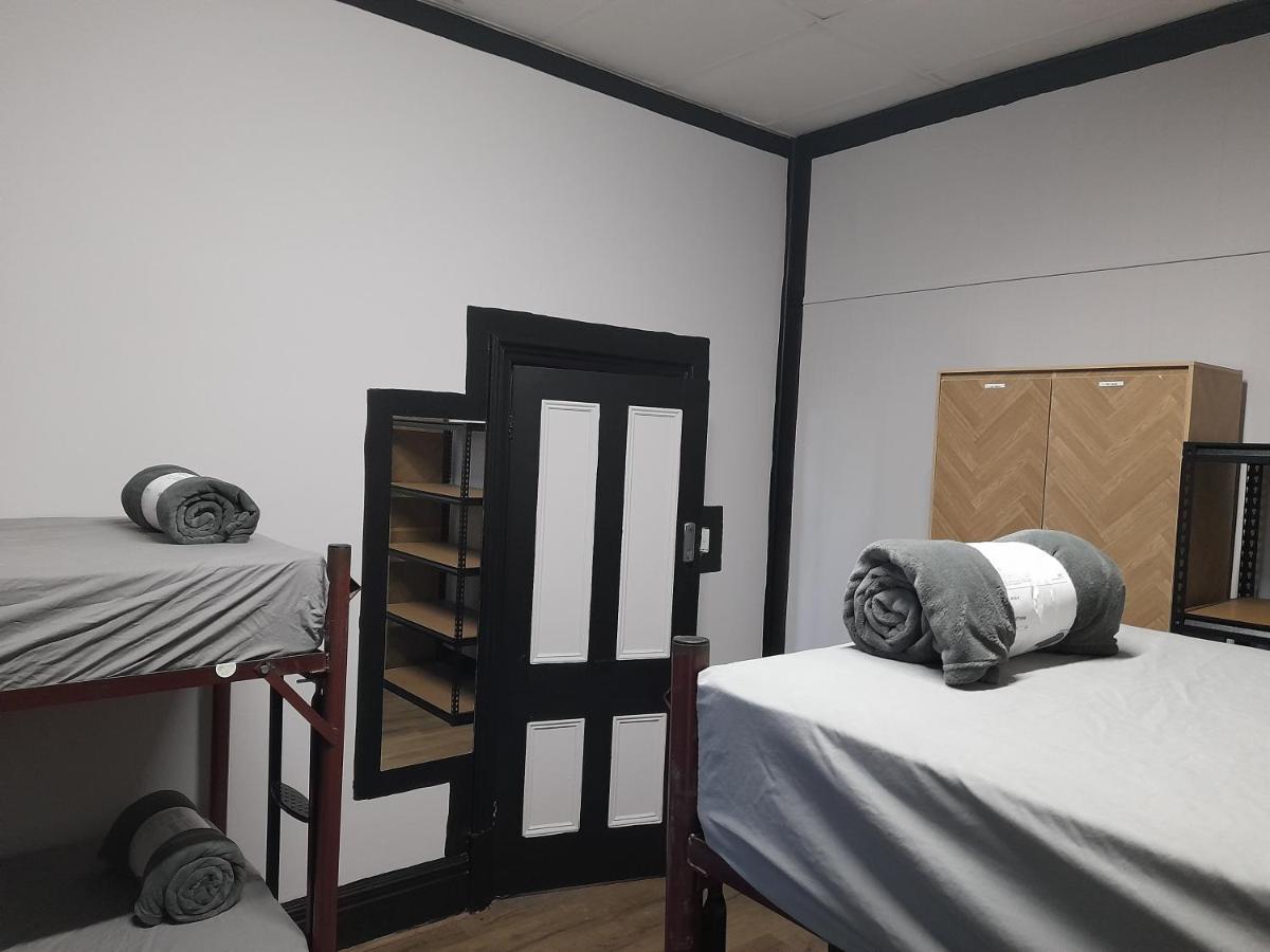 Ozi Inn Backpackers - Perth - 외부 사진